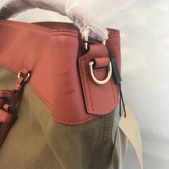 Burberry Grainy Canvas Ashby Tassel Cinnamon Red - Picture 2 of 8